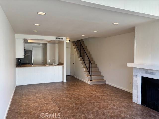 Agoura Hills, CA 91301,5257 Colodny Drive #3