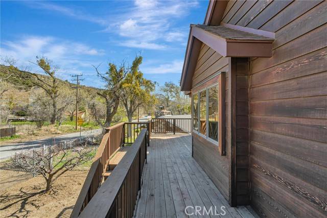Lake Hughes, CA 93532,18110 Newvale Drive