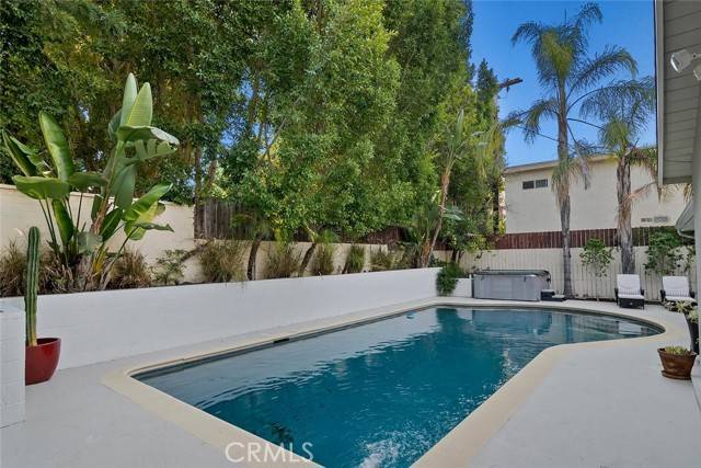 Sherman Oaks, CA 91423,4816 Atoll Avenue