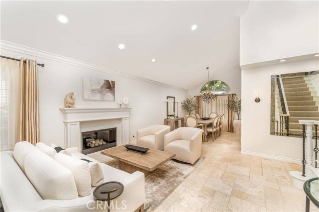 West Hills, CA 91307,7278 Woodvale Court