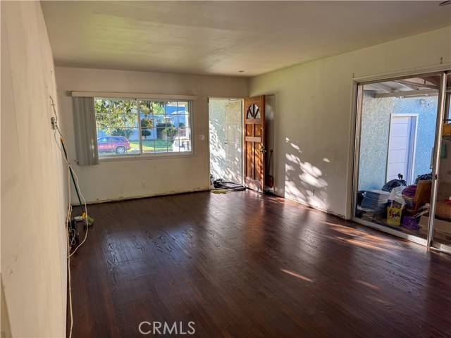 Northridge, CA 91325,8512 Chimineas Avenue