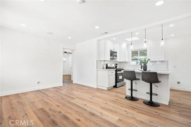 North Hollywood, CA 91605,11853 Blythe Street