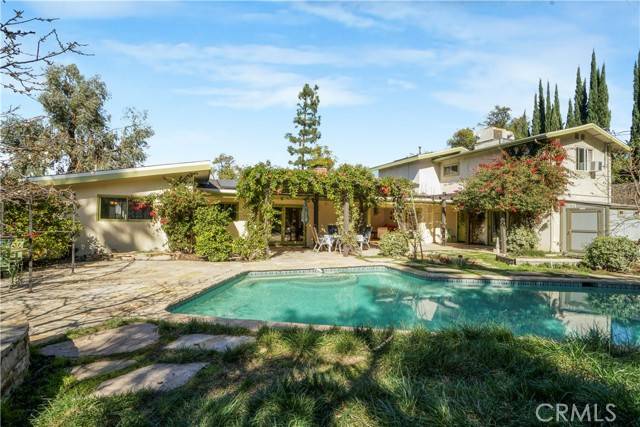 Woodland Hills, CA 91364,22954 Darien Street