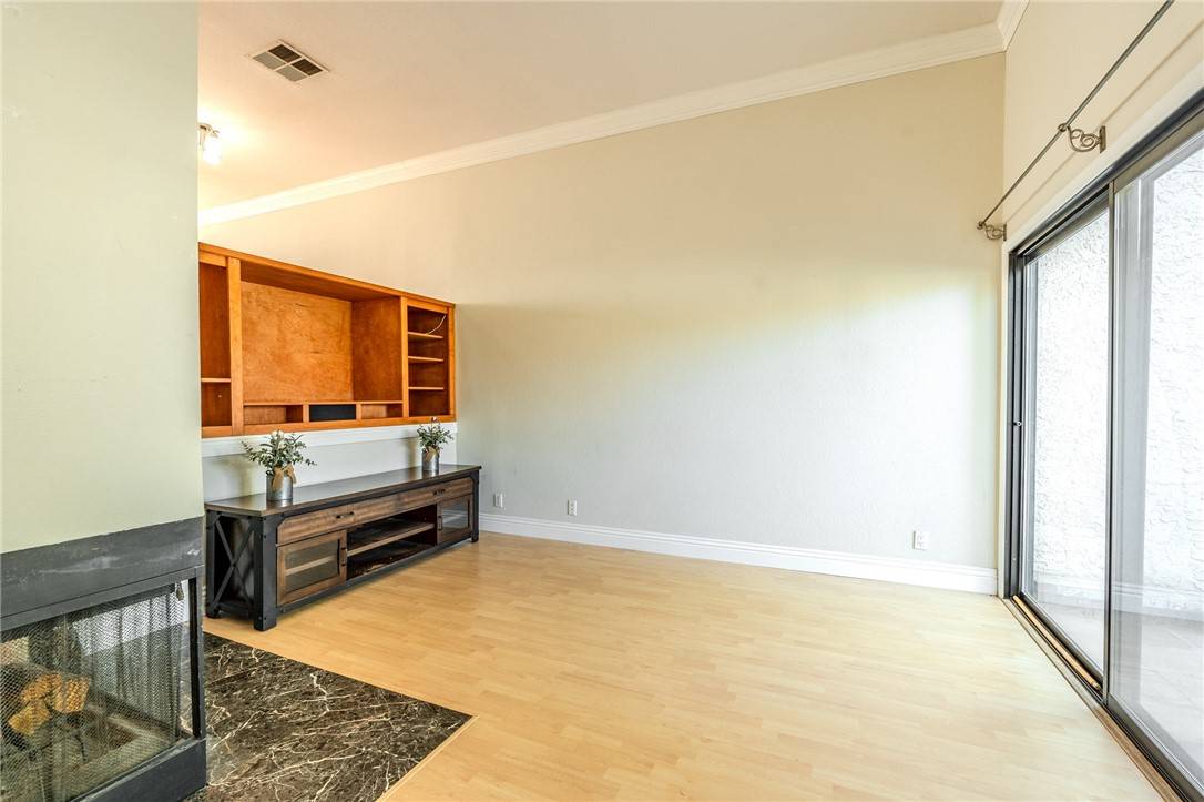 Canyon Country, CA 91387,27666 Nugget Drive #3