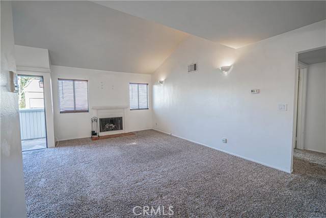 Canyon Country, CA 91351,27063 Crossglade Avenue #5