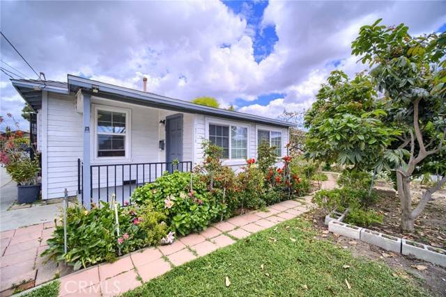 Bellflower, CA 90706,15718 Blaine Avenue