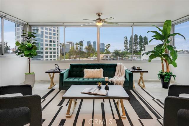 Los Angeles, CA 90024,875 Comstock Avenue #4D