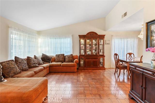 Moorpark, CA 93021,13543 Bear Valley Road