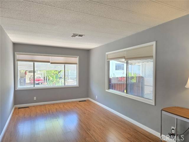 Calabasas, CA 91302,23777 Mulholland Hwy Spc 19