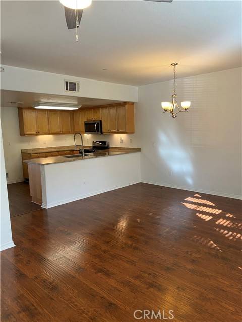Oxnard, CA 93036,610 Green River Street