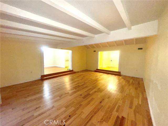 Northridge, CA 91325,9320 Encino Avenue