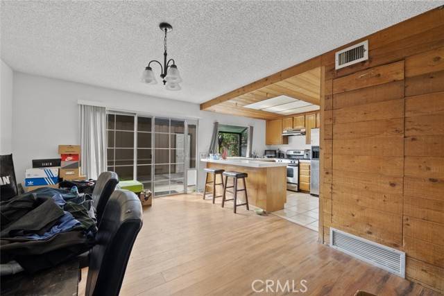 Northridge, CA 91324,9739 Reseda Boulevard #35