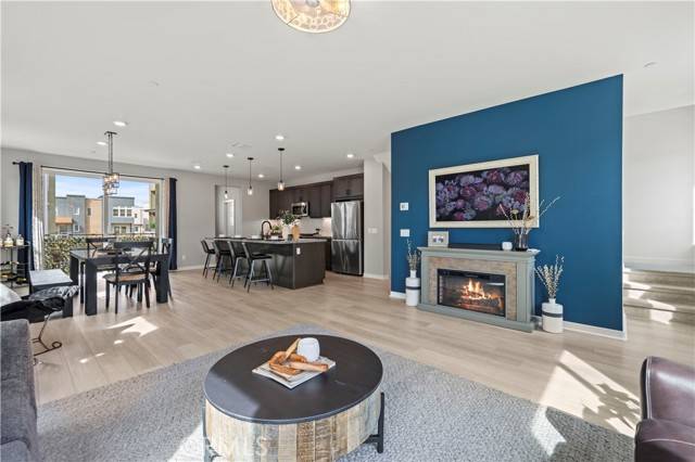Valencia, CA 91381,27046 Tanager Lane