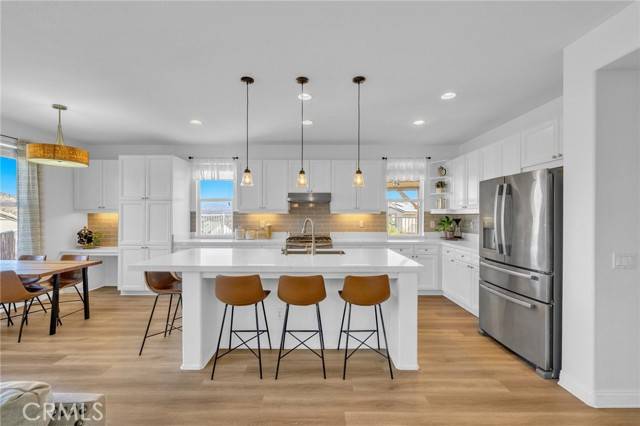 Castaic, CA 91384,30321 June Rose Court