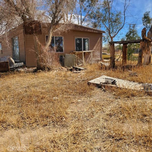 Ridgecrest, CA 93555,843 Sky Place