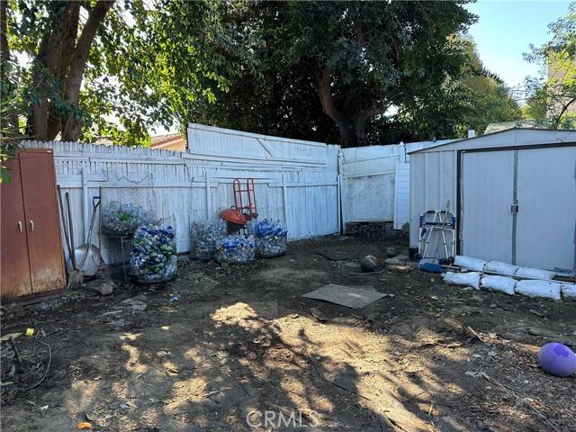 Van Nuys, CA 91405,6738 Sylmar Avenue