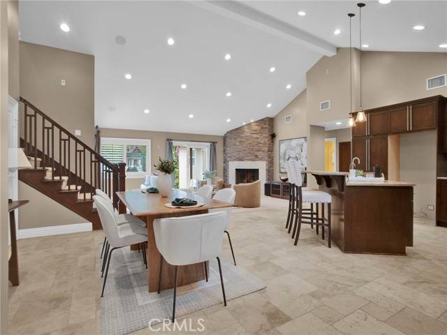 Chatsworth, CA 91311,9809 Shoup Avenue