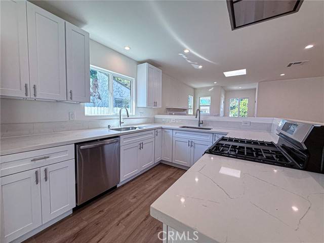 Valley Village, CA 91607,12542 Emelita Street