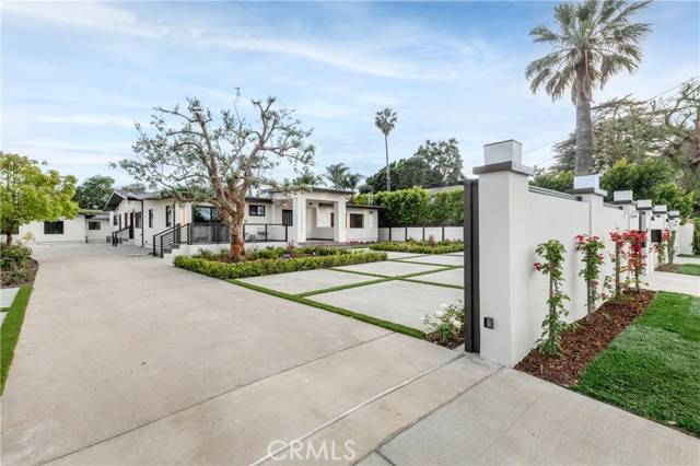 Sherman Oaks, CA 91403,15460 Morrison Street