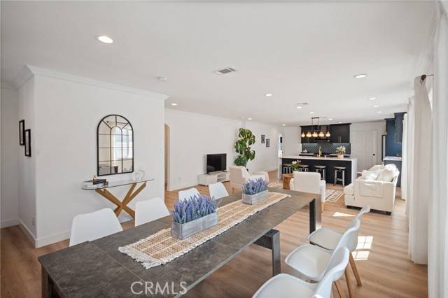 Los Angeles, CA 90029,916 N Oxford Avenue