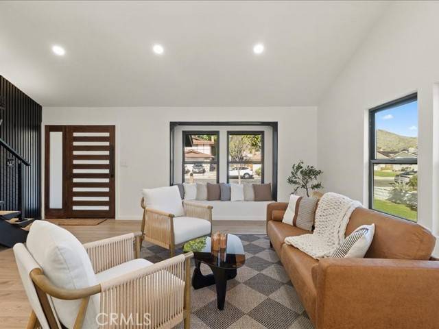 Newbury Park, CA 91320,214 Maynard Ave