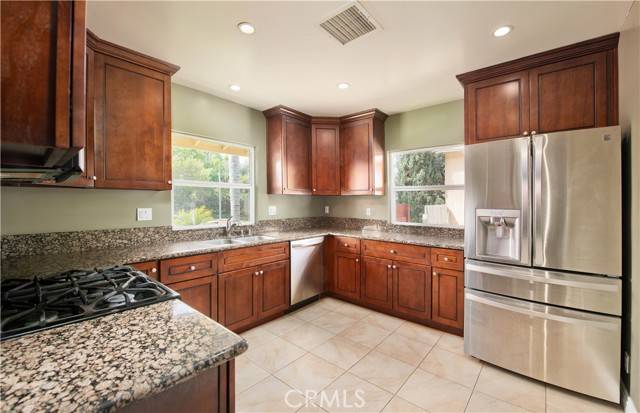 Encino, CA 91316,17561 Bullock Street
