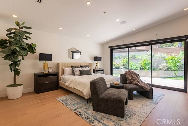 Encino, CA 91436,17137 Escalon Drive