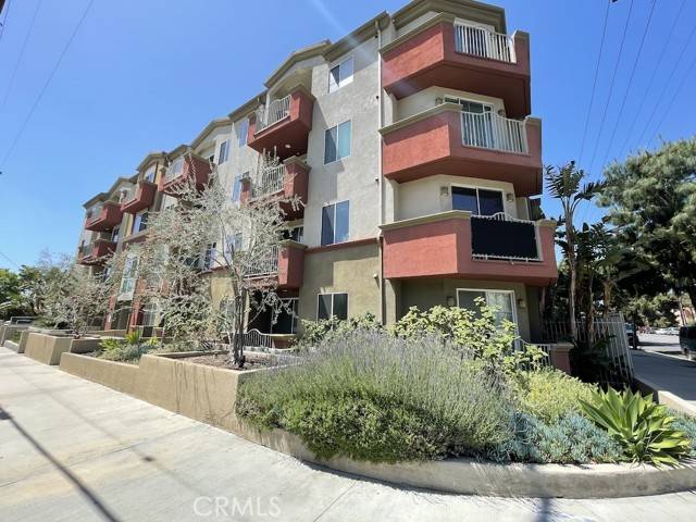 Canoga Park, CA 91303,7551 Jordan Avenue #107