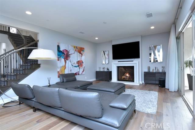 Sherman Oaks, CA 91411,14608 Mccormick Street