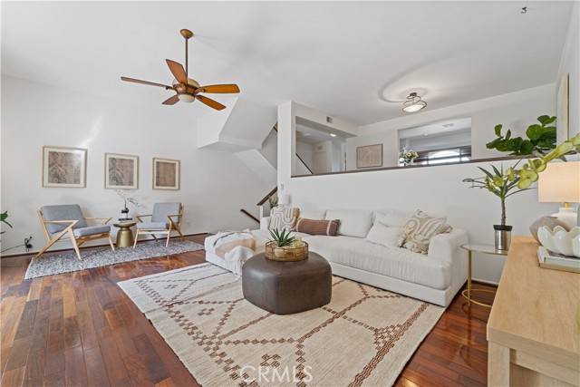 Encino, CA 91316,5257 Newcastle Avenue #3