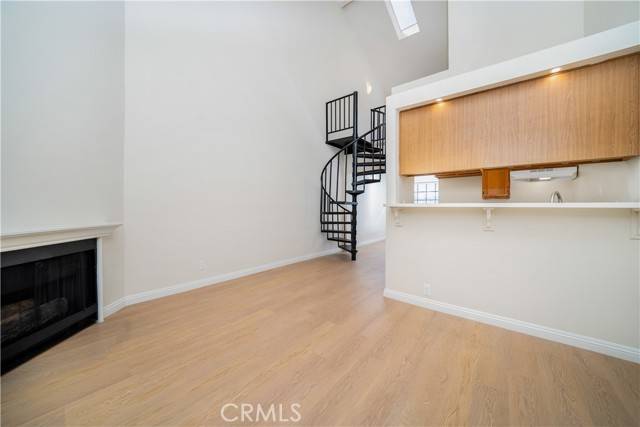 Toluca Lake, CA 91602,4651 Cahuenga Boulevard
