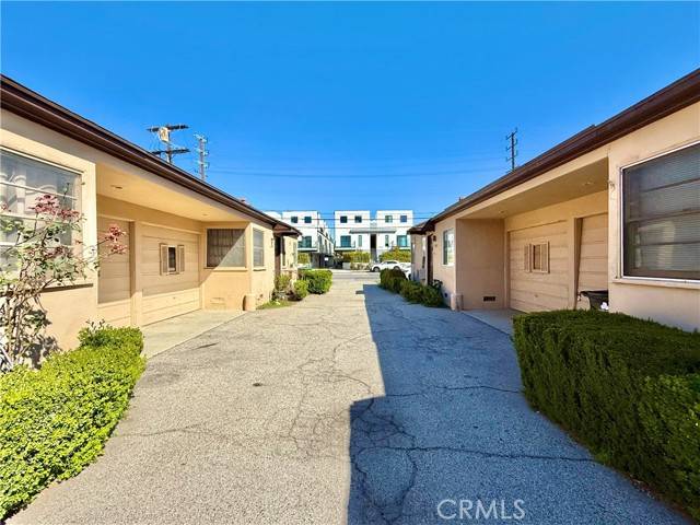 Van Nuys, CA 91405,14638 Vanowen Street