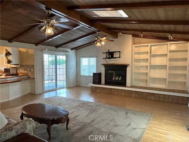 Lancaster, CA 93534,48303 20th #209