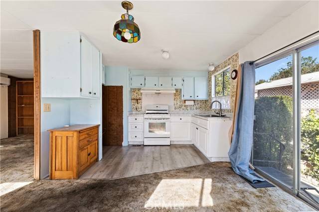 Sunland, CA 91040,10799 Sherman Grove #76