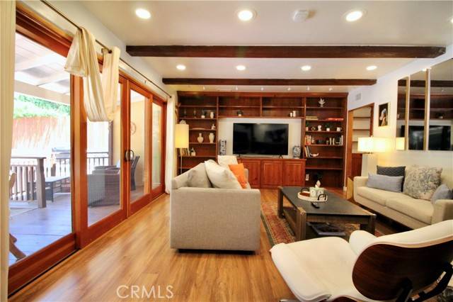 Woodland Hills, CA 91364,4968 Reforma Road