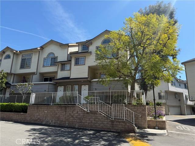 Pacoima, CA 91331,11150 Glenoaks Boulevard #60