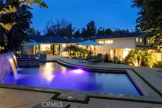 Woodland Hills, CA 91364,5265 Del Moreno Drive
