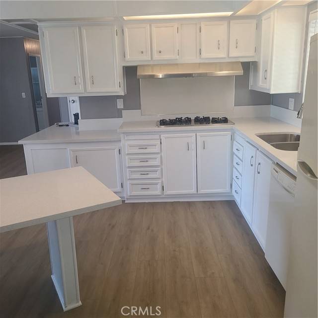 Saugus, CA 91350,21432 Tumbleweed