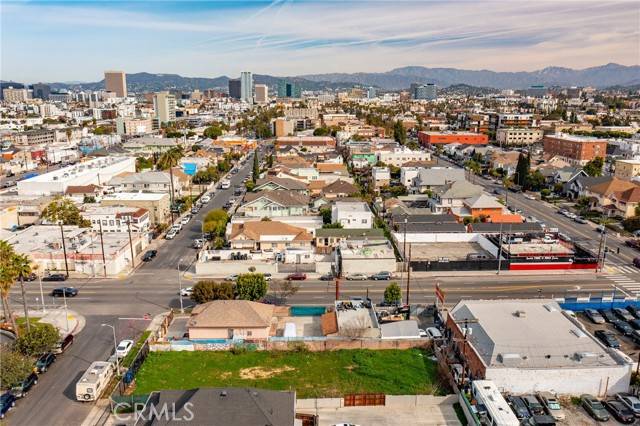 Los Angeles, CA 90006,1606 Menlo