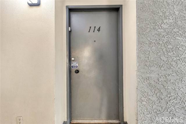 Tarzana, CA 91356,18620 Hatteras Street #114