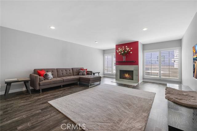 Sherman Oaks, CA 91403,14506 Benefit Street #103