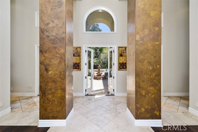 Saugus, CA 91350,22216 Rolling Ridge Drive