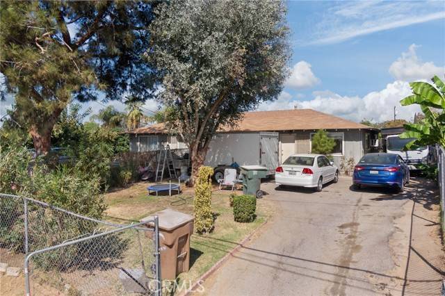Bakersfield, CA 93306,3910 Oregon Street