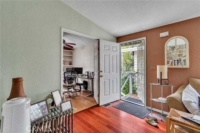 Woodland Hills, CA 91364,4201 Topanga Canyon #69