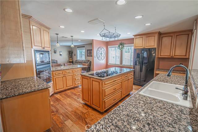 Saugus, CA 91350,22422 Los Rogues Dr