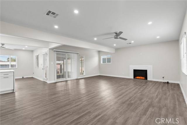 North Hollywood, CA 91605,8154 Vanscoy Avenue