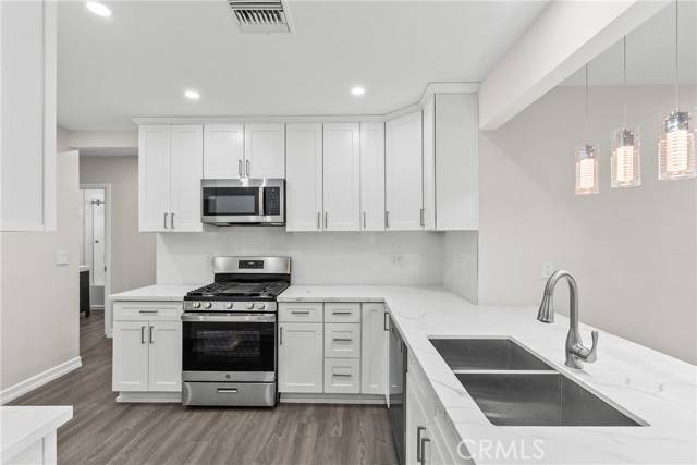 North Hollywood, CA 91605,8154 Vanscoy Avenue