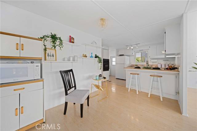 Newbury Park, CA 91320,73 Farland #73
