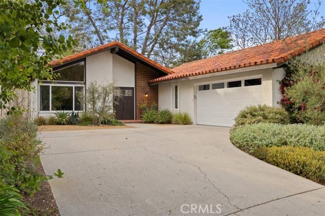 Westlake Village, CA 91361,2085 Rosebay Street