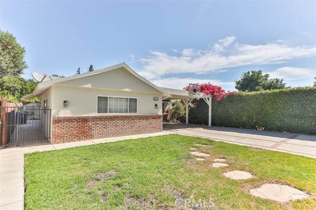 Woodland Hills, CA 91367,22733 Clarendon Street